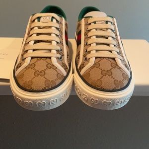 Women gucci sneaker